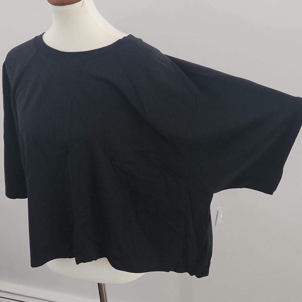 GAP Black Tee NWT
